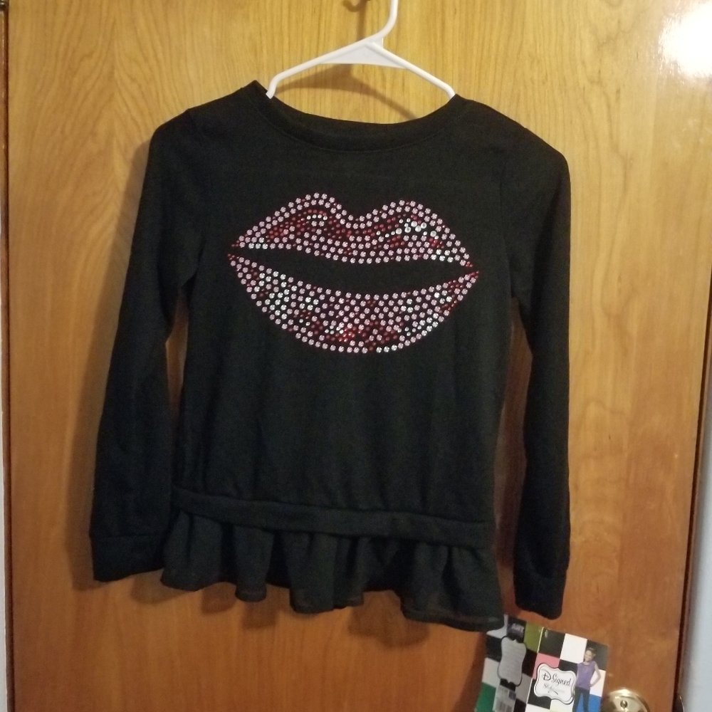 NWT Disney Sequin and Rhinestone Lips Long Sleeve